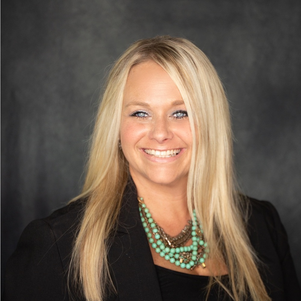 Meet your Posher, Alicia